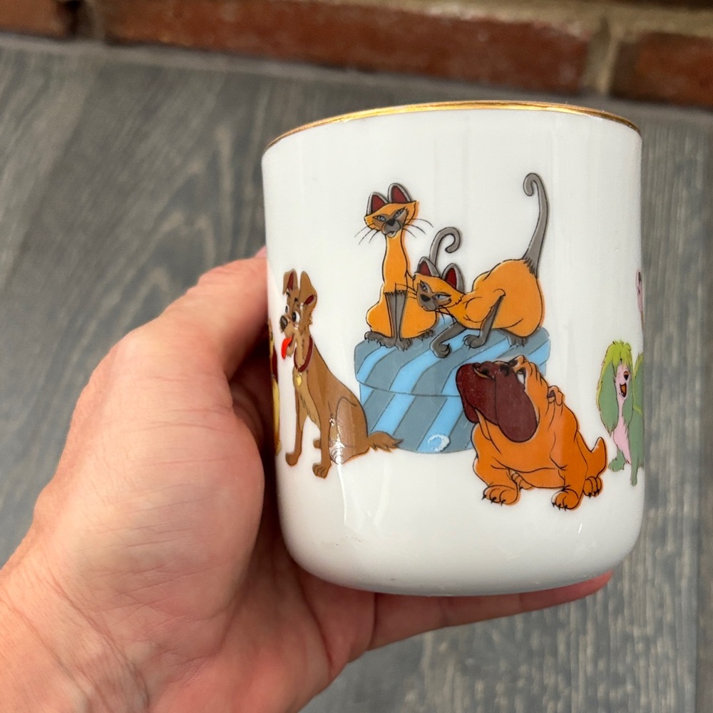 Walt Disney Production Lady And The Tramp Japan Coffee Mug Cup Gold Trim - Picture 2 of 4